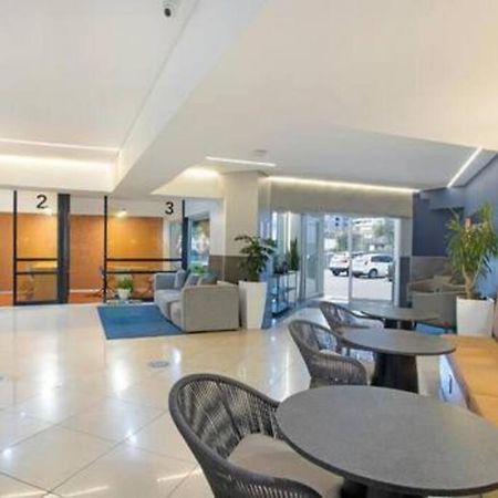 Luxury, Location, & Convenience. Apartment Johannesburg Exterior foto
