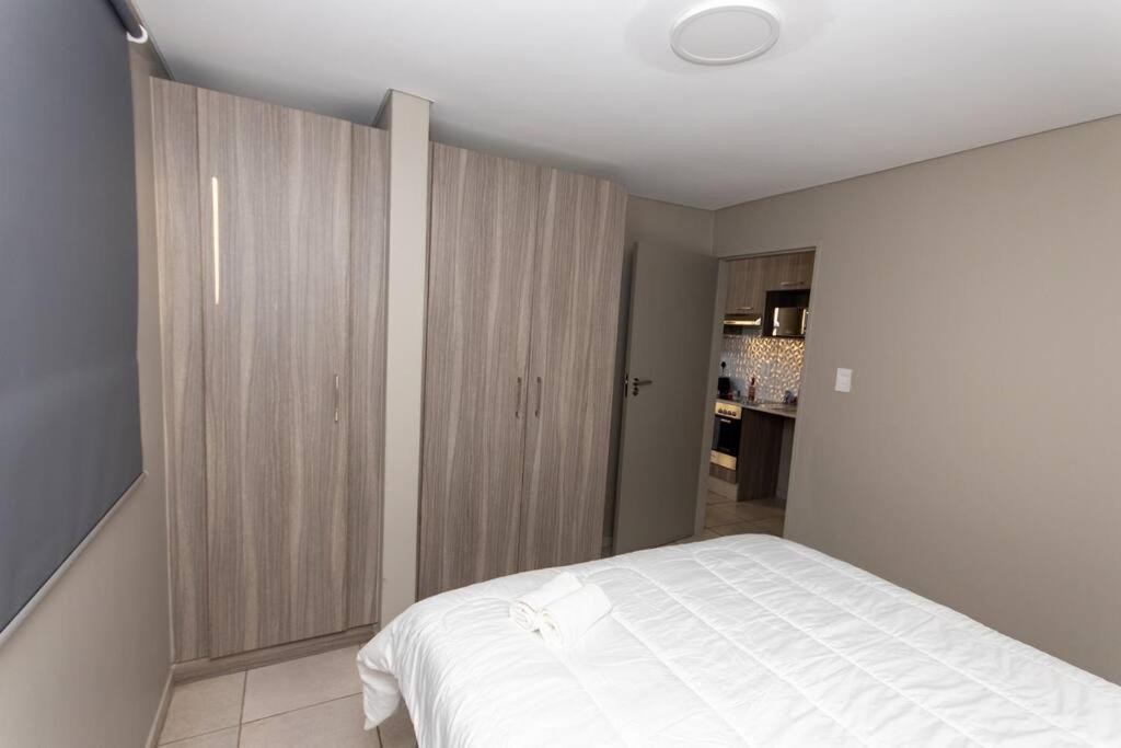 Luxury, Location, & Convenience. Apartment Johannesburg Exterior foto