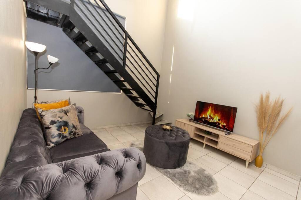 Luxury, Location, & Convenience. Apartment Johannesburg Exterior foto